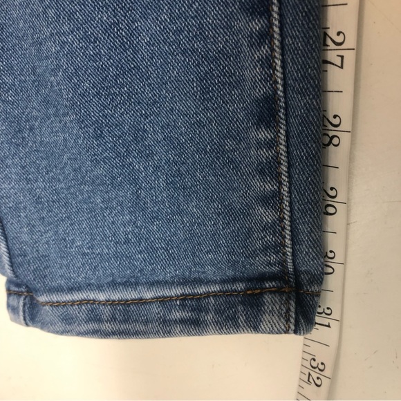 MISSGUIDED Riot Tall High Waisted Mom Jeans, Size 6L - Picture 10 of 10